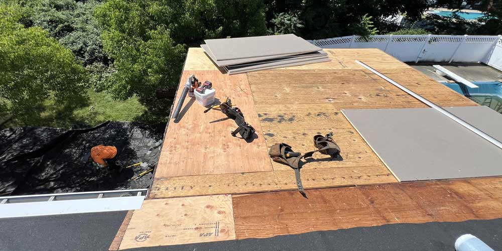 Labrador Roofing and Exteriors Roof Repair Expert